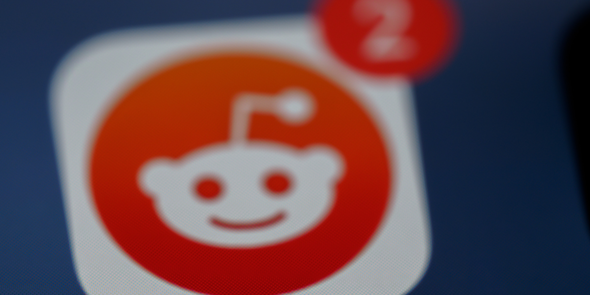 Reddit logo with a push notification